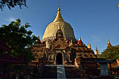 Bagan Myanmar. Dhammayazika pagoda. 